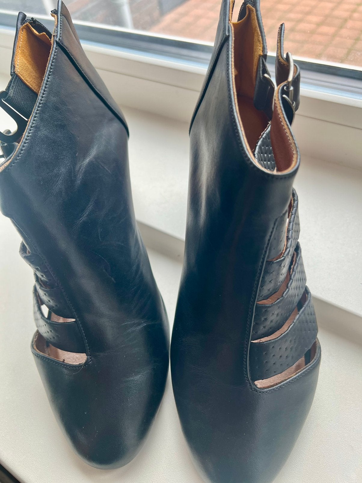 Leren dames schoenen – zo goed als nieuw،maat30-40, Kleding | Dames, Ophalen of Verzenden, Zo goed als nieuw, Zwart
