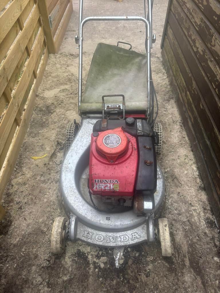Grasmaaier, Tuin en Terras, Grasmaaiers, Ophalen, Gebruikt, 30 t/m 39 cm, Benzine-grasmaaier