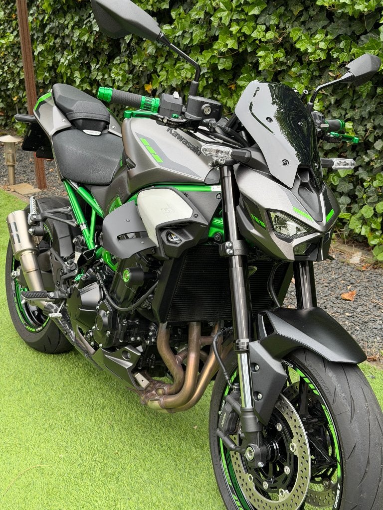 2025 Z900 in de mooiste kleurstelling!, 950 cc, Motorrijbewijs A, Particulier, Meer dan 35 kW