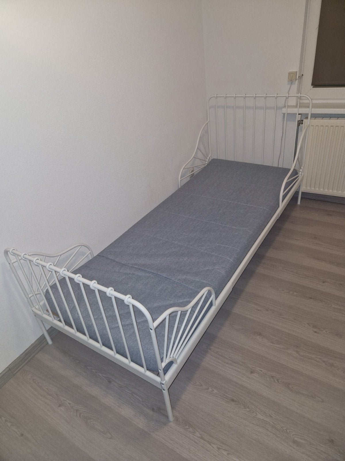 Minnen ikea meegroeibed 80x200, Kinderen en Baby's, Kinderkamer | Bedden, Ophalen, 70 tot 85 cm, Zo goed als nieuw, Matras