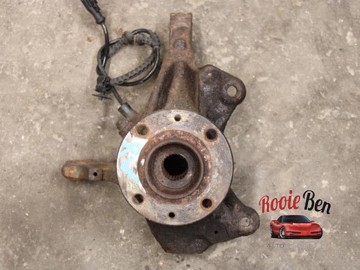 Fusee rechts-voor van een Renault Wind, Gebruikt, -, Renault, -