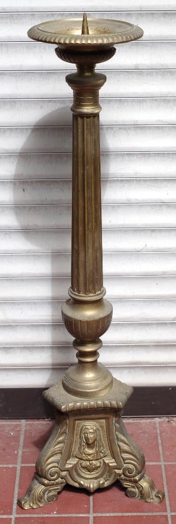 kandelaar met relgieuze afbeeldingen, Antiek en Kunst, Ophalen, Koper of Brons