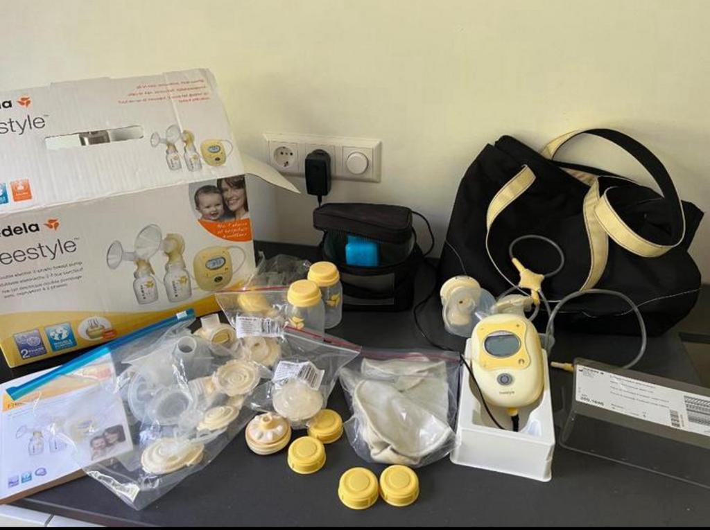 Medela borstkolf + tas enz, Ophalen of Verzenden, Borstkolf