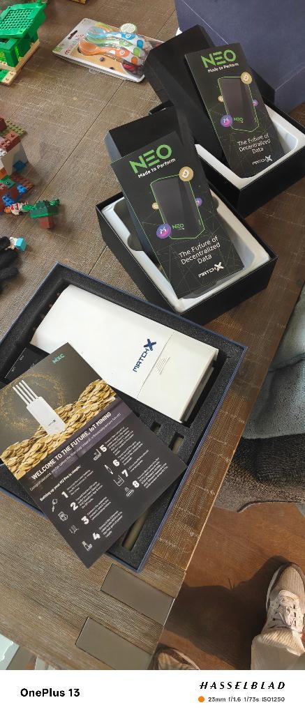 MatchX 2PRO en 2 MatchX neo miners, Computers en Software, Routers en Modems, Zo goed als nieuw, Ophalen of Verzenden