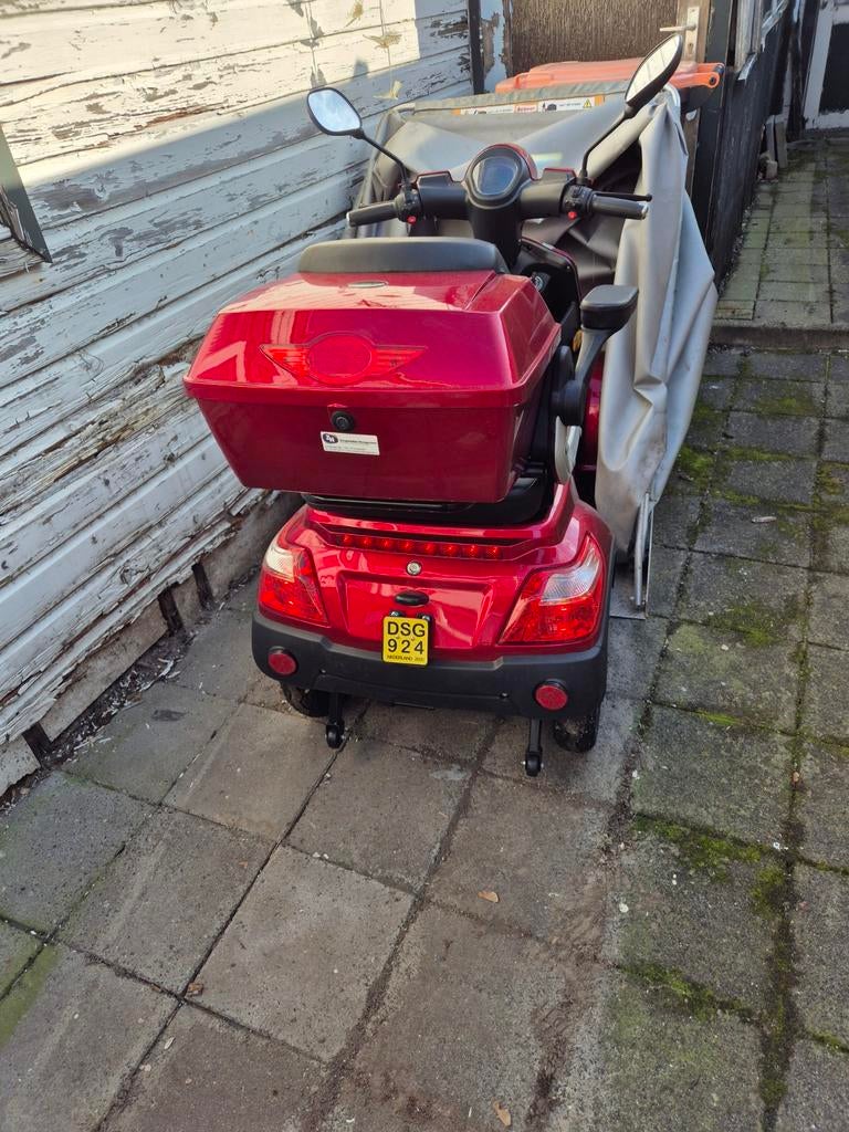 Scootmobiel nieuwstaat, Ophalen, 46 km of meer, 16 km/u of meer