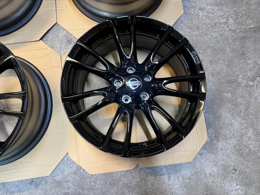 ✅18 inch Nissan Qashqai Juke velgen 5x114.3 Infiniti G25 G35, Auto-onderdelen, Banden en Velgen, 18 inch, Gebruikt, Velg(en), Ophalen of Verzenden
