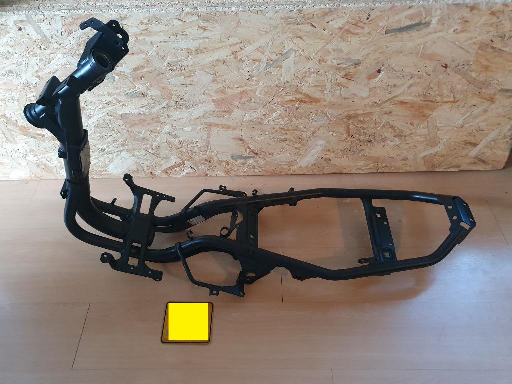 Aprilia SR50 Frame Minarelli Horizontaal + Geel kenteken SR, Fietsen en Brommers, Brommeronderdelen | Scooters, Zo goed als nieuw