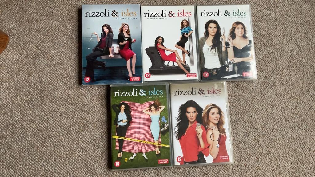 RIZZOLI & ISLES Seizoen 1 t/m 5 op dvd., Vanaf 12 jaar, Ophalen of Verzenden, Zo goed als nieuw, Actie en Avontuur