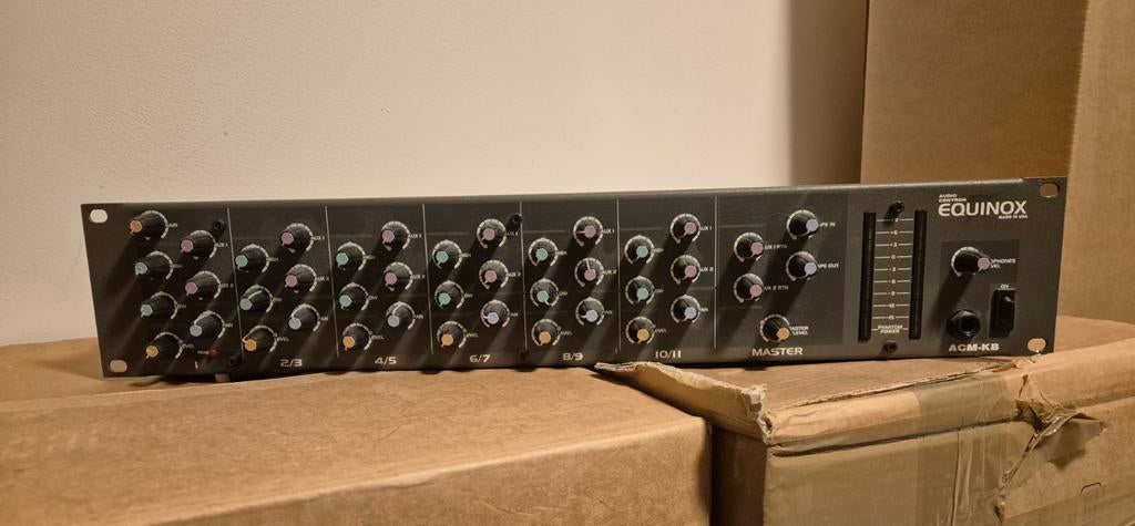 Equinox ACM-KB 19 inch stereo mixer, Ophalen of Verzenden, Gebruikt, 5 tot 10 kanalen, Microfooningang