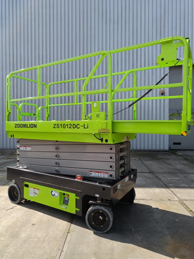 Nieuwe schaarhoogwerker 12 meter Zoomlion (Lithium accu), Zakelijke goederen, Ophalen of Verzenden