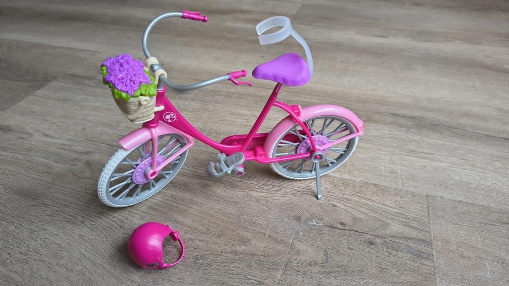 Barbie fiets, Kinderen en Baby's, Speelgoed | Poppen, Ophalen of Verzenden, Zo goed als nieuw, Barbie