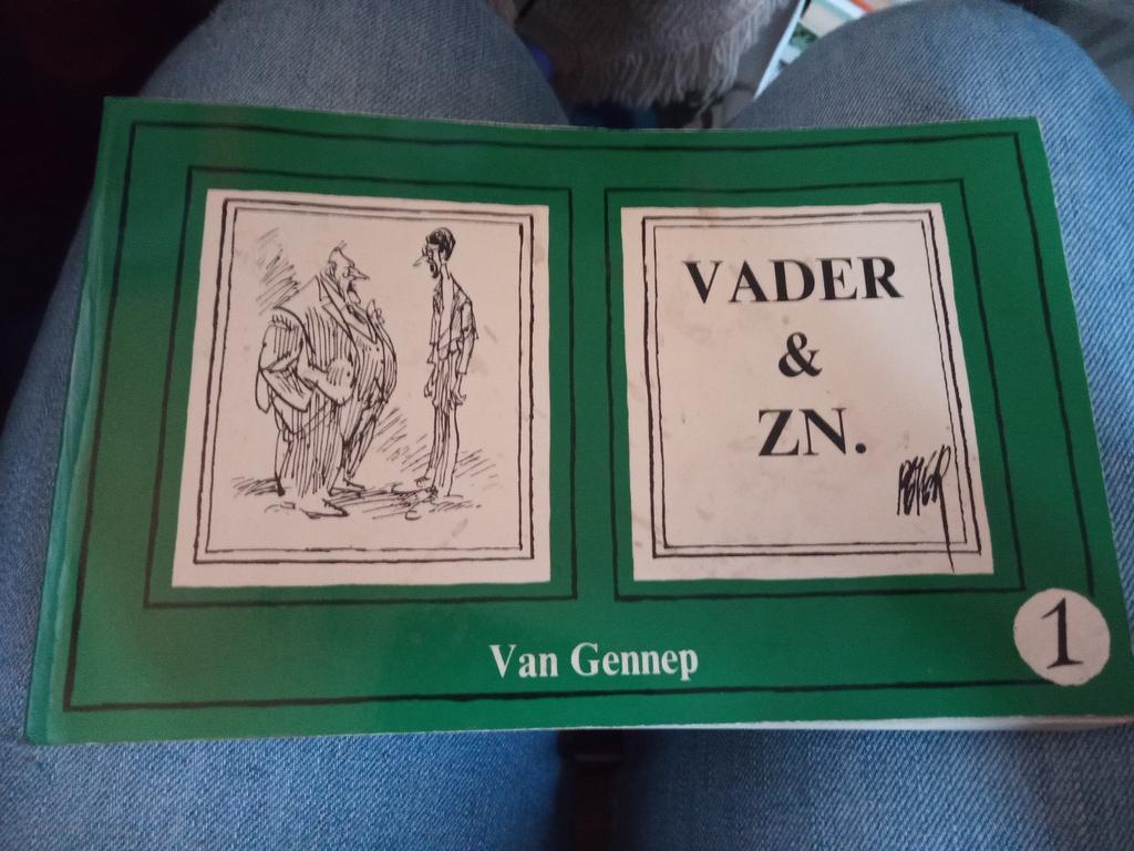 Van Gennep - Vader & zn., Eén stripboek, Ophalen of Verzenden, Gelezen