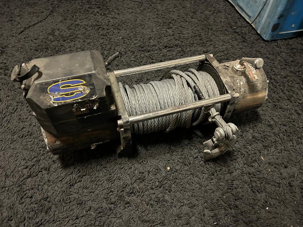 Elektrische lier Superwinch 3500 kg 12 Volt, Ophalen, Gebruikt, Elektrisch