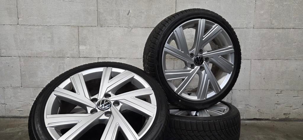 18" VW R-line Golf 5 6 7 8 Caddy orig velgen winterbanden, 18 inch, Gebruikt, Banden en Velgen, V