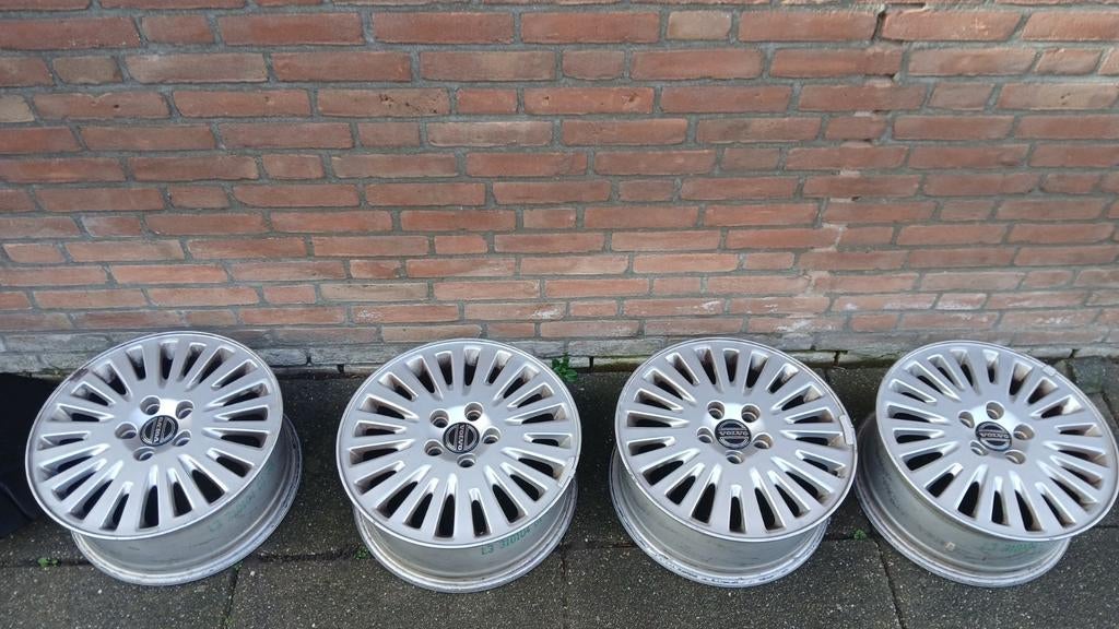 Volvo Velgen - Set van 4, Ophalen
