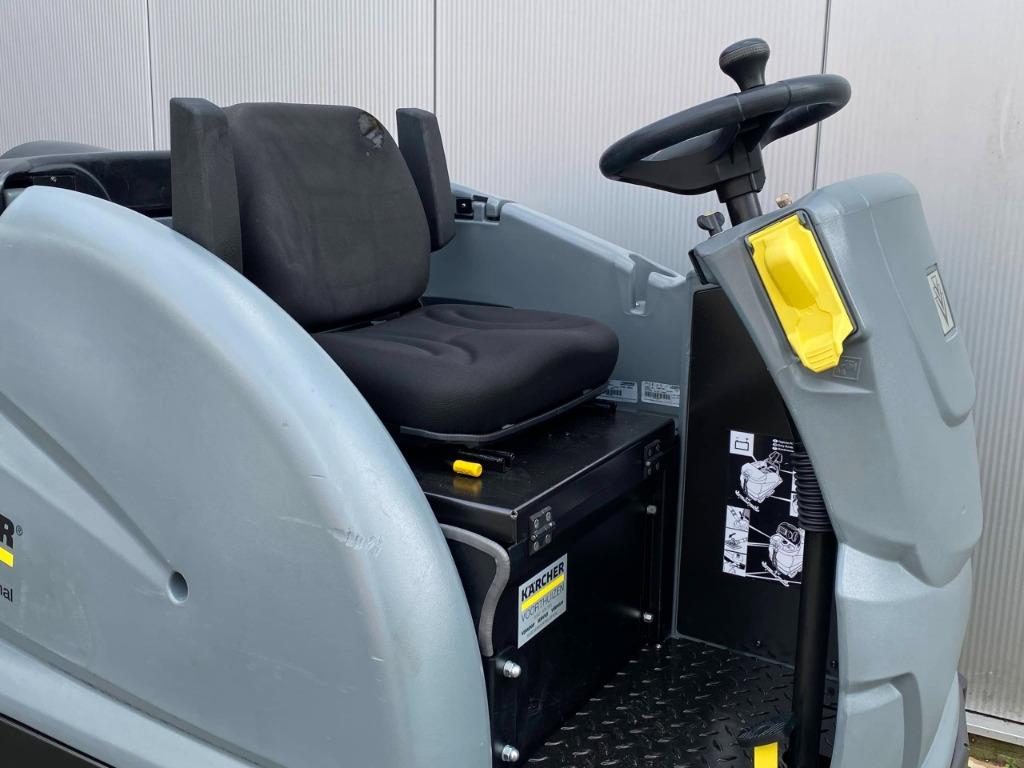 KARCHER SCHROB-/ZUIGMACHINE B 250 R + D 100 S 2014, Ophalen of Verzenden, Zo goed als nieuw, Schrobmachine