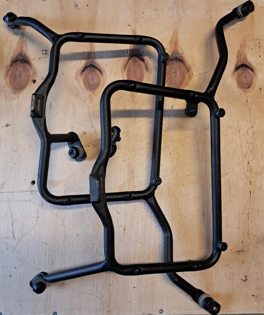 GIVI Monokey zijkofferhouder voor Triumph Tiger 1050 sport, Ophalen of Verzenden, Gebruikt