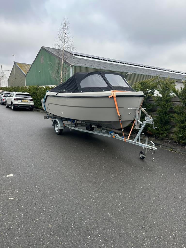 Tender sloep corsiva 505 4-family primeur aqua24 515, Watersport en Boten, Ophalen, Zo goed als nieuw, Buitenboordmotor, Polyester