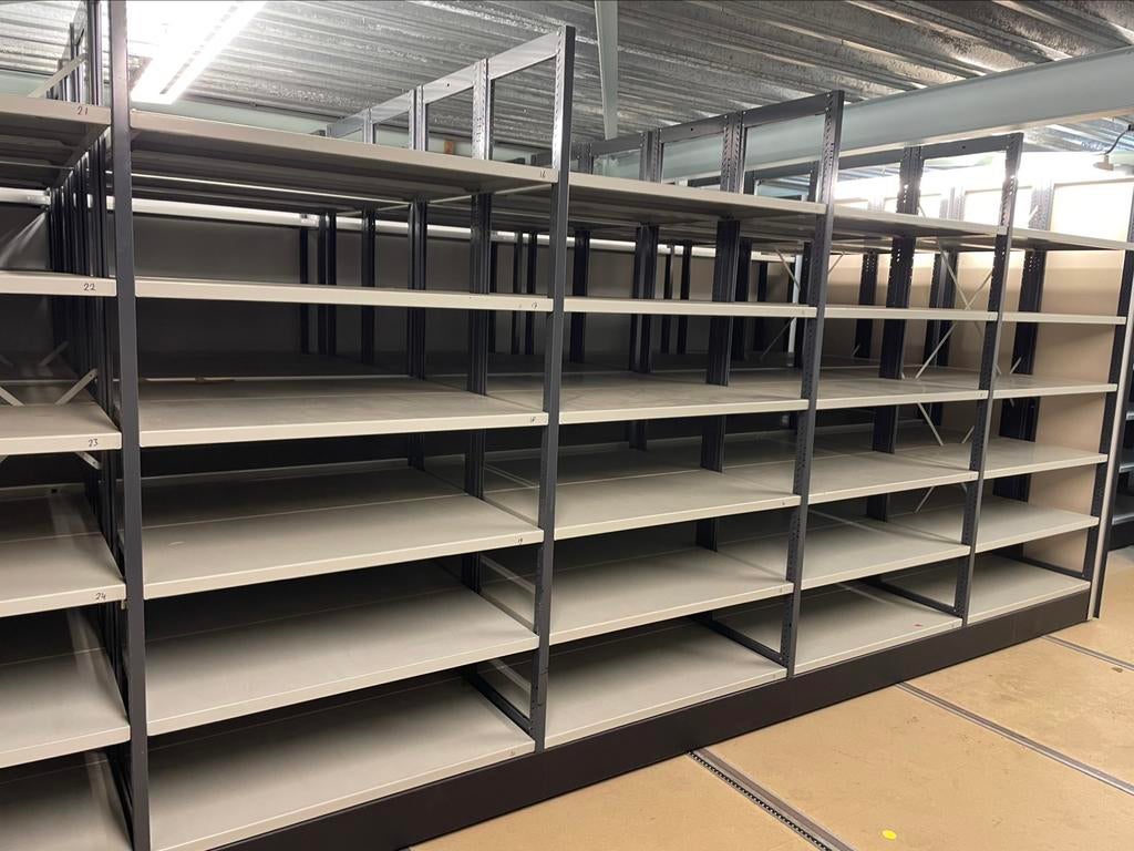 Legbordstellingen 2 meter hoog 44 diep en 97 lang., Ophalen