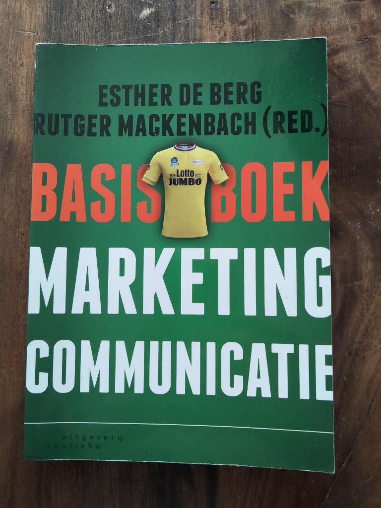 Basisboek marketing communicatie, Boeken, Gelezen, Ophalen of Verzenden, Esther de Berg, Economie en Marketing