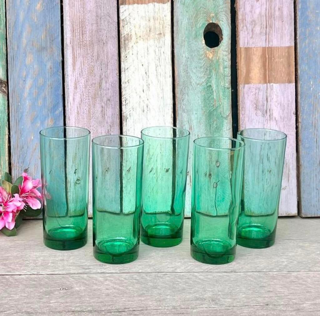 Groene glazen groen glas longdrinkglazen limonade glazen, Verzamelen, Ophalen of Verzenden, Gebruikt, Frisdrankglas