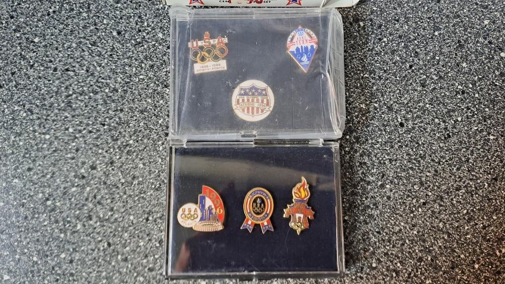 Olympische Spelen USA Centennial Pin Set nieuw, Onbekend, Nieuw, Ophalen of Verzenden, Speldje of Pin