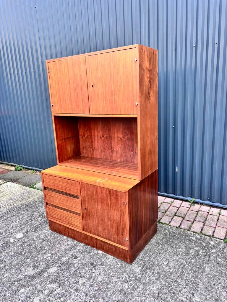 Vintage highboard boekenkast wandmeubel tvmeubel, Huis en Inrichting, Kasten | Wandmeubels, Gebruikt, Minder dan 100 cm, Minder dan 150 cm