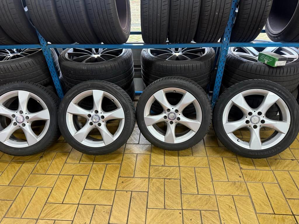 Mercedes B Klasse W246 Winterbanden 17 inch, Gebruikt, Banden en Velgen, 17 inch, Personenwagen
