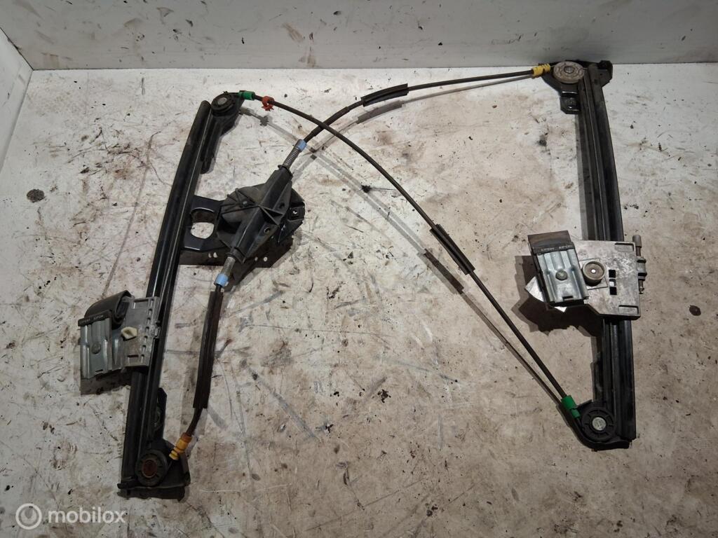 Raammechanisme Links Vw Golf Cabrio III 1.8 1E0837401LI, Gebruikt, Volkswagen, Ophalen of Verzenden, Volkswagen