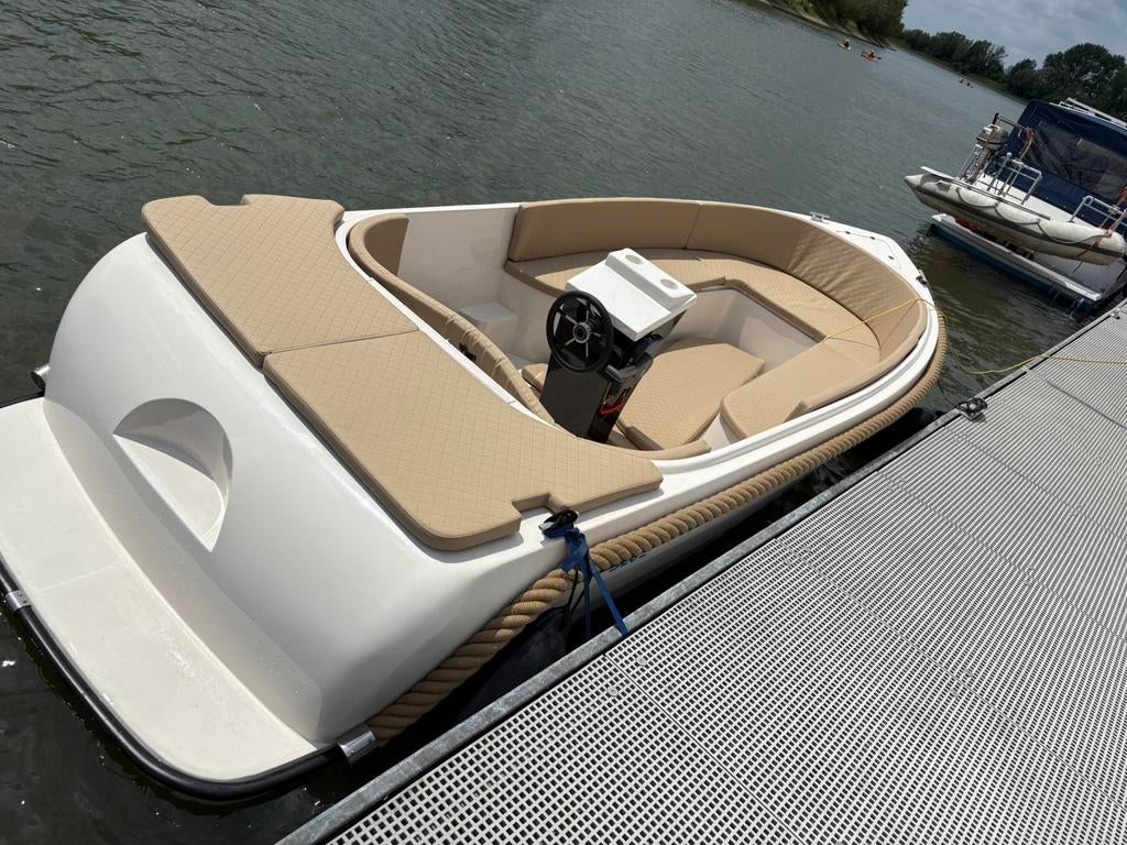 ‼️VOORJAARDEAL Bluewatt 5.7Tender met 15 Pk elekt. BBM, Watersport en Boten, Sloepen, Ophalen, Nieuw, Postbus 124 1860 AC Bergen