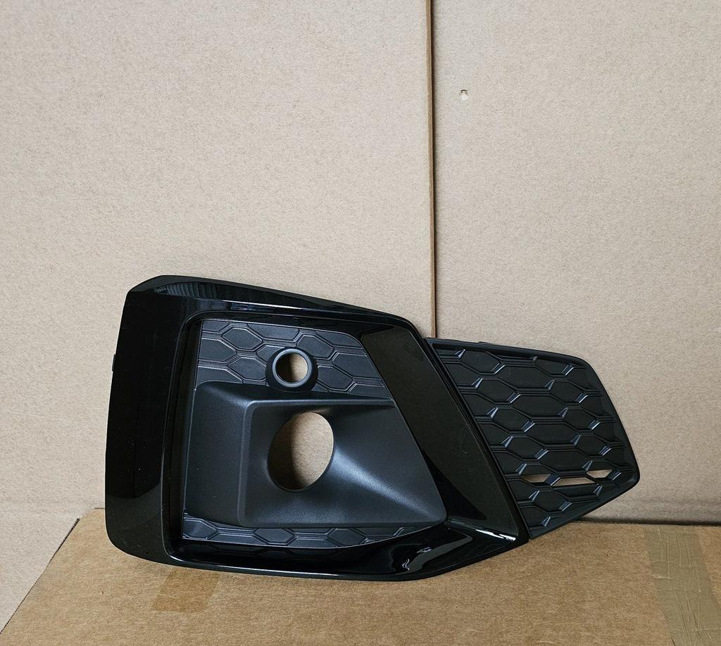 Rooster Audi A5 B9 F5 8W Facelift S-line S5 Rechts 8W6807682, Auto-onderdelen, Gebruikt, -, Voor, Ophalen of Verzenden