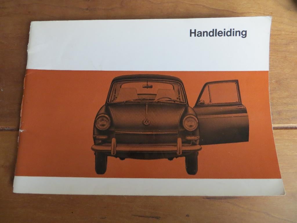Instructieboek Volkswagen 1600 Ponton Fastback Variant 1968, Auto diversen, Handleidingen en Instructieboekjes, Ophalen of Verzenden
