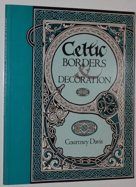 Celtic Borders and Decorations - Courtney Davis -111878, Boeken, Hobby en Vrije tijd, Zo goed als nieuw, Tekenen en Schilderen