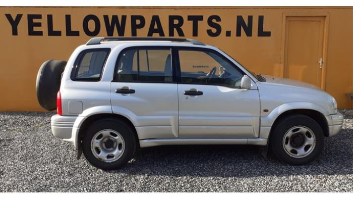 Portier 4Deurs rechts-achter van een Suzuki Grand Vitara (Z2, Gebruikt, Deur, Ophalen of Verzenden, Suzuki