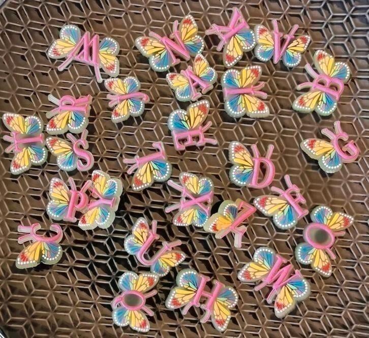 55: GLOW IN THE DARK Letter Schoenbedels Pins voor de Crocs, Ophalen of Verzenden