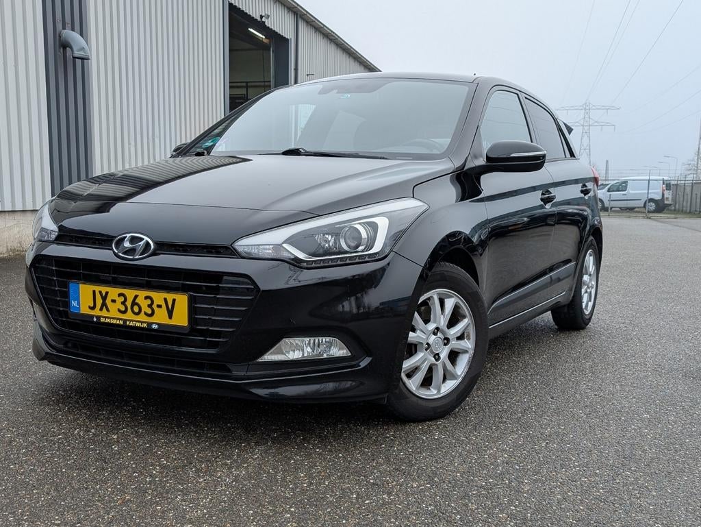 Hyundai i20 1.0 T-gdi 5-DRS 2016 Zwart, Auto's, Hyundai, Voorwielaandrijving, 40 €/maand, Origineel Nederlands, Bedrijf