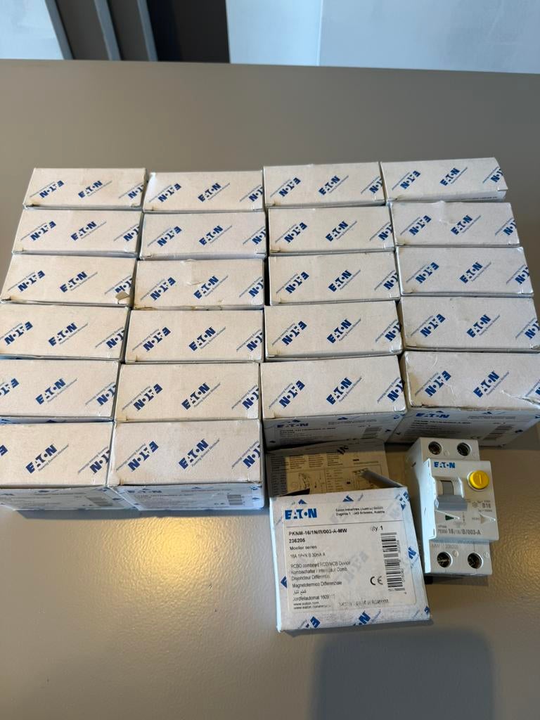 Diverse eaton automaten, Ophalen of Verzenden, Zo goed als nieuw, Overige typen