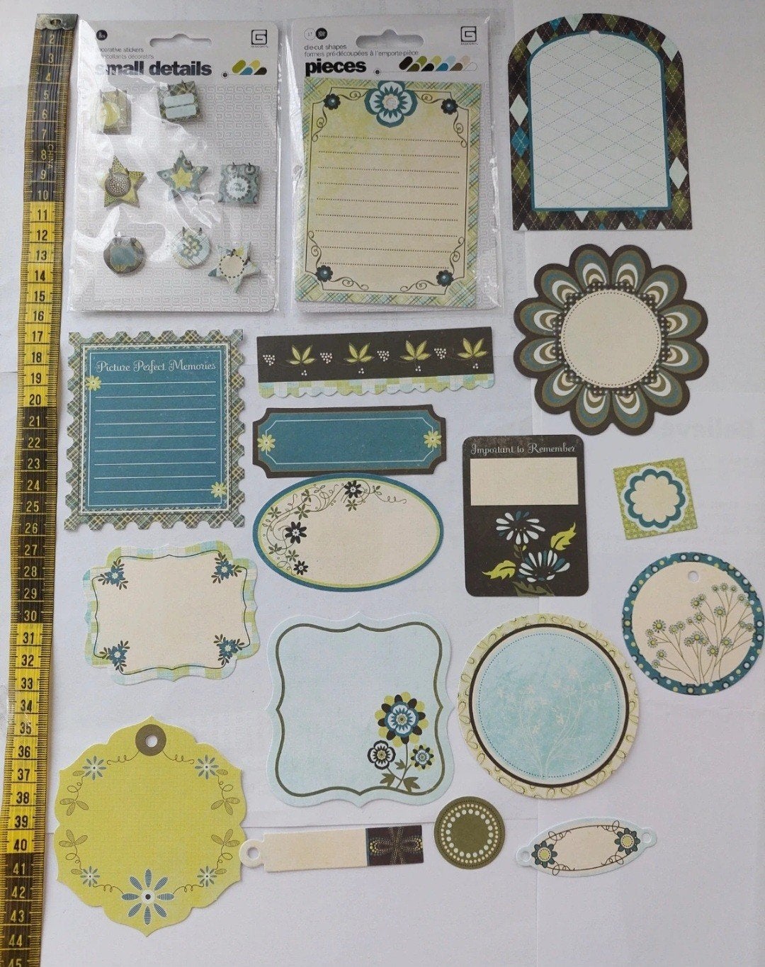 Basic Grey Marjolaine embellishments, Ophalen of Verzenden, Nieuw, Versiering of Embellishment