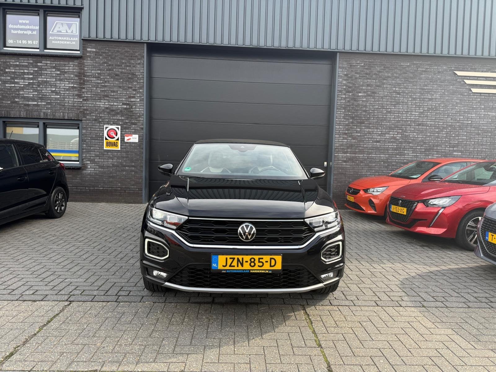Volkswagen T-Roc Cabrio 1.5 TSI Style | 2E EIGENAAR | 3/6/12, Auto's, Stof, 4 cilinders, Zwart, Bedrijf