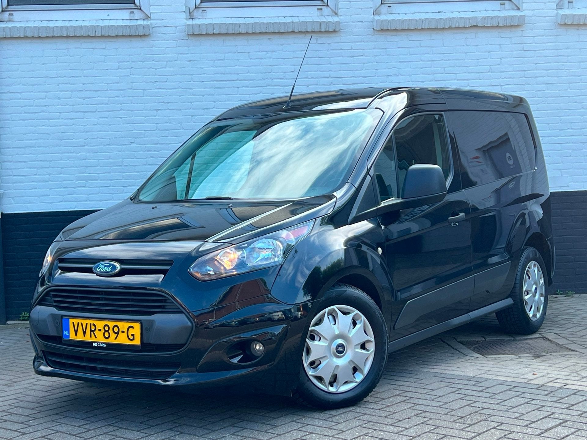 Ford Transit Connect 1.5 TDCI L1 Automaat Marge EXPORT!, Stof, Gebruikt, 4 cilinders, Zwart