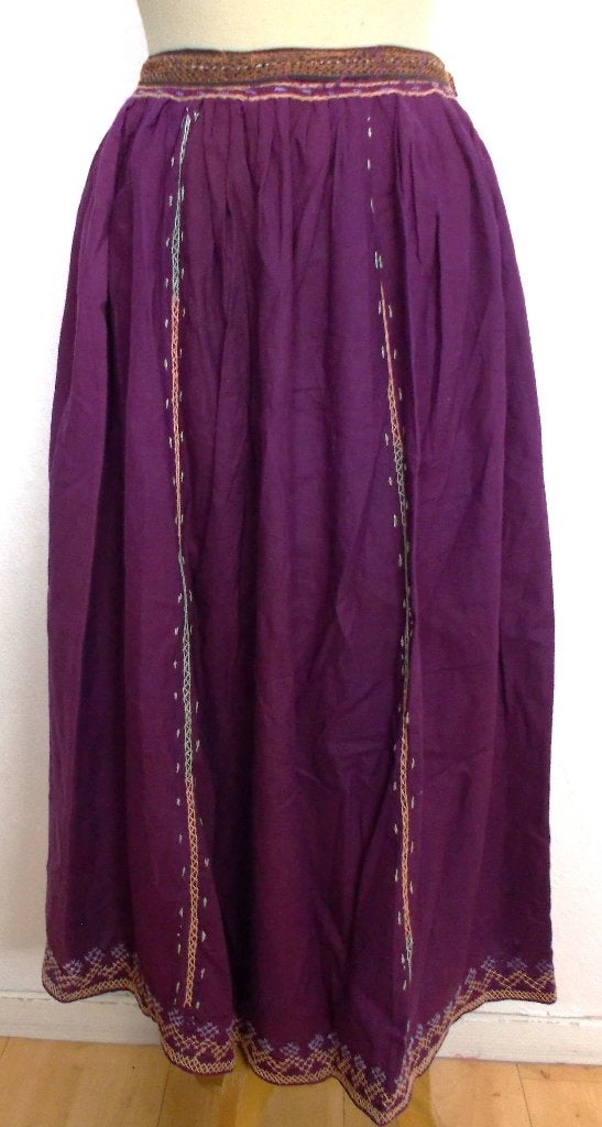 100% katoenen India paarse maxi rok met borduursels! XS, Kleding | Dames, Rokken, Paars, Ophalen of Verzenden, Zo goed als nieuw