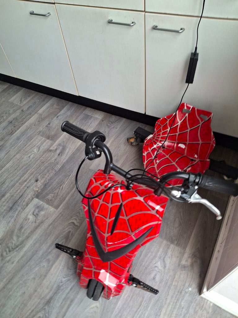 Spider-Man Elektrische Drift Trike - Kinder Dirtbike, Ophalen of Verzenden, Gebruikt