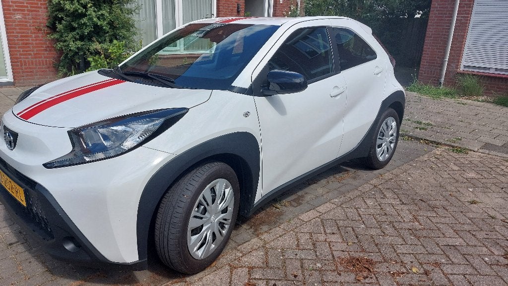 Toyota Aygo X 1.0 Vvt-i MT 2024, Auto's, Dealer onderhouden, Stof, 920 kg, 4 stoelen