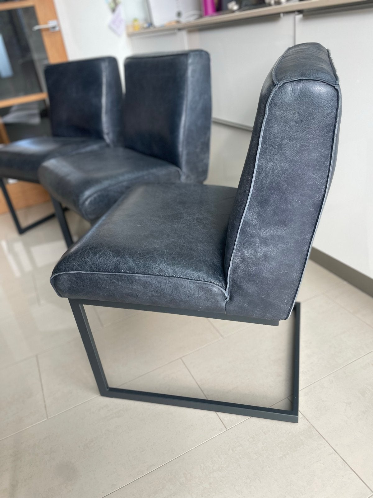 3x Het Anker eetkamerstoelen in robuust Africa Leer, Ophalen, Gebruikt, Drie, Zwart