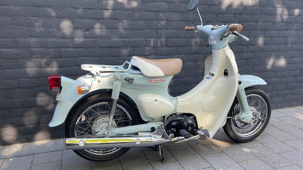 Honda C50 little cub, Fietsen en Brommers, Brommers | Oldtimers, Maximaal 45 km/u, 49 cc, 3 versnellingen, Ophalen