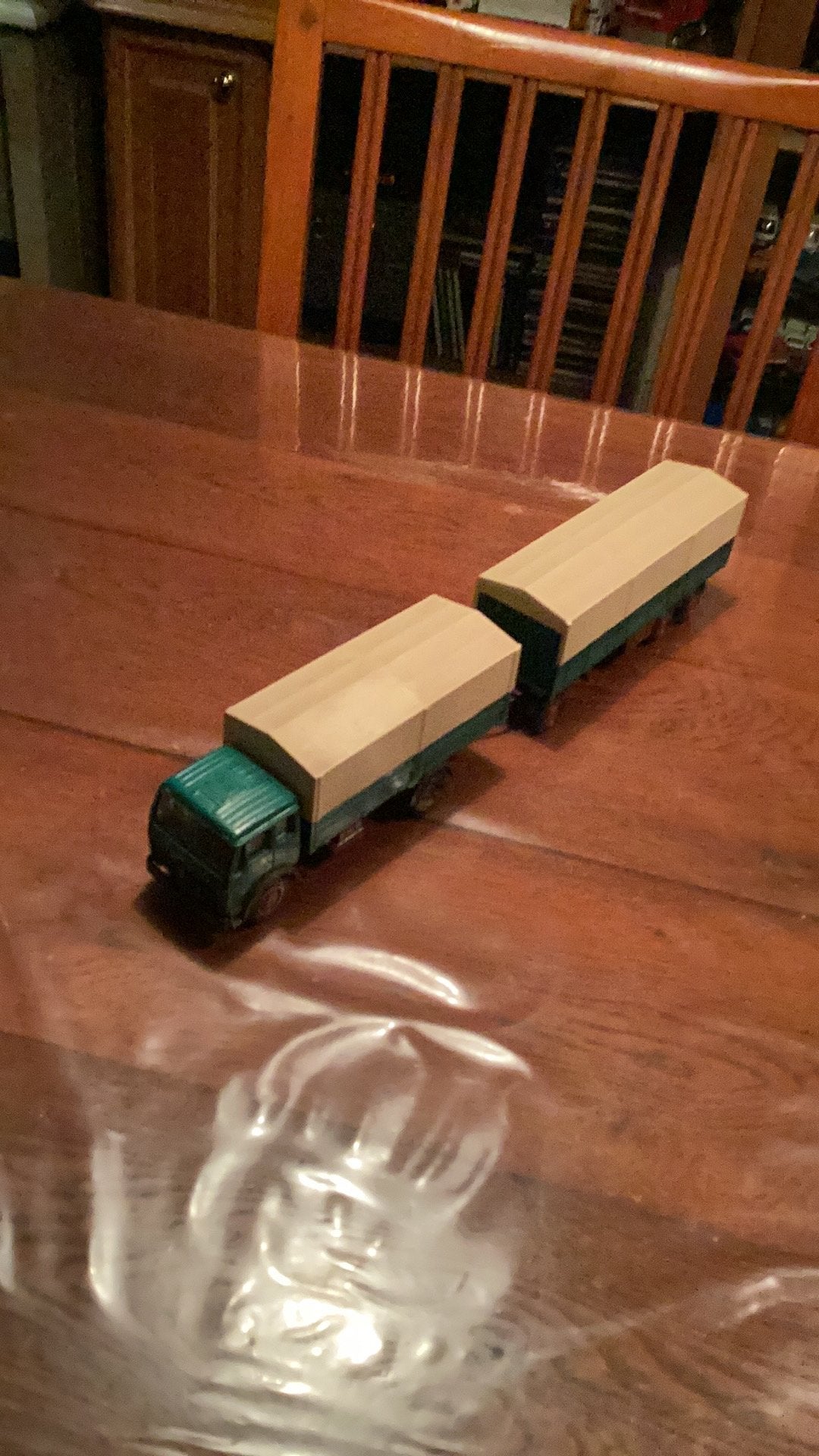 Mercedes Benz vrachtwagen met aanhangwagen NZG 1:50, Hobby en Vrije tijd, Ophalen of Verzenden, Zo goed als nieuw, Bus of Vrachtwagen