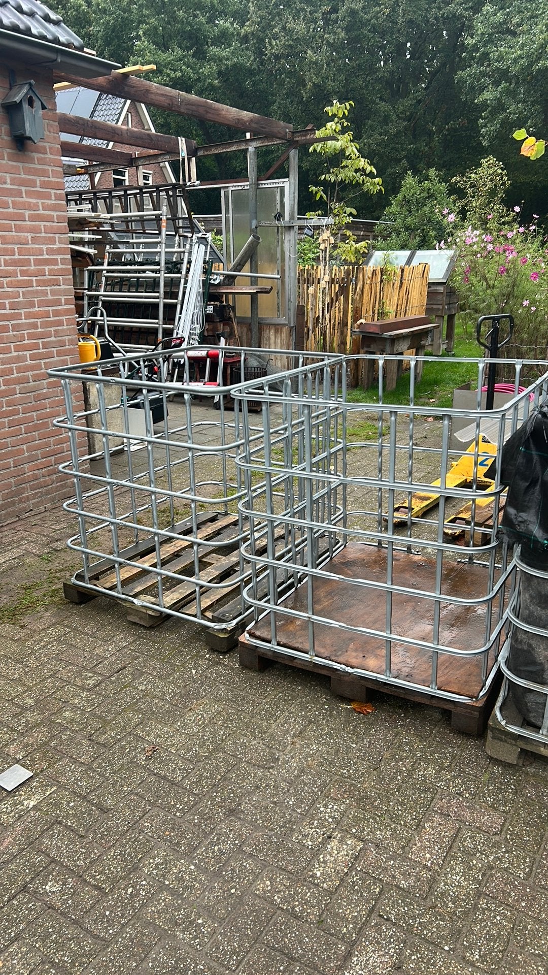 Gebruikte IBC Container IBC frame met houten pallet, Ophalen, Zo goed als nieuw, Overige typen, Minder dan 2 meter
