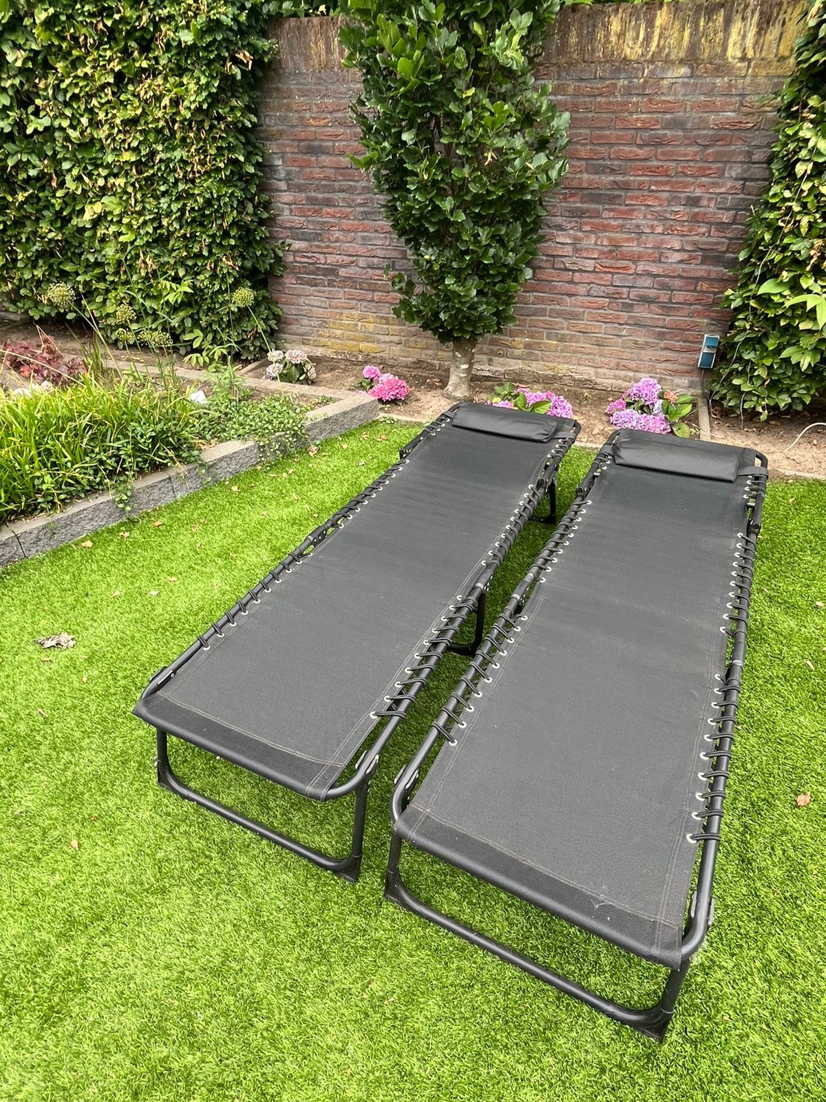 2 Ligbedden, Tuin en Terras, Ligbedden, Ophalen, Zo goed als nieuw, Aluminium