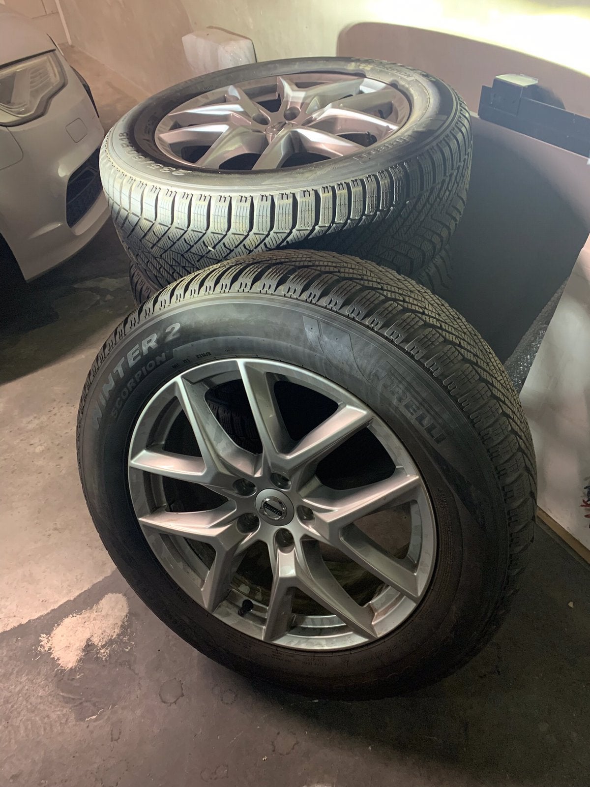 Winterbanden plus velgen Volvo XC60, Ophalen, 18 inch, Banden en Velgen, Winterbanden