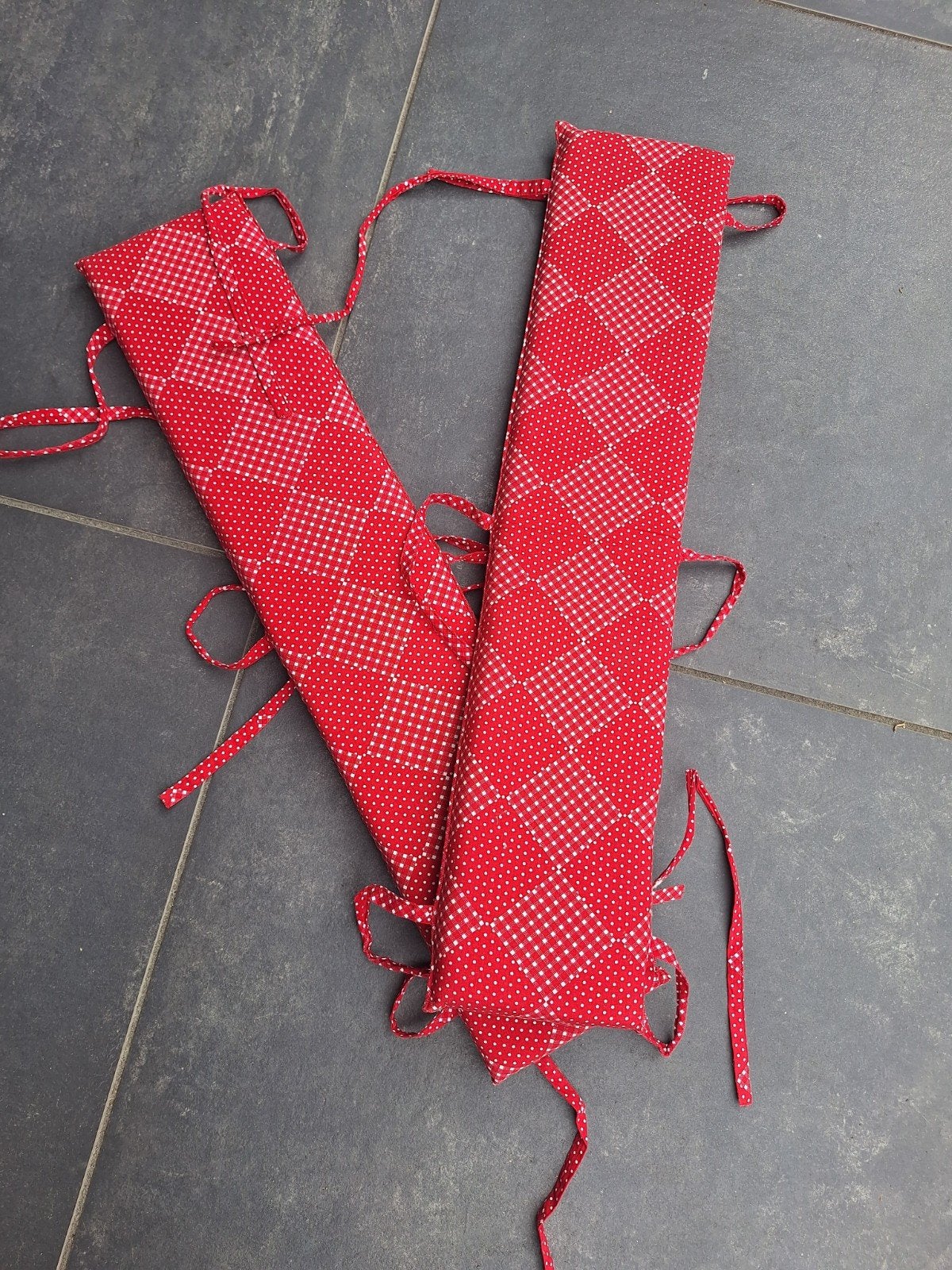 2 Kussens voor kinder picknicktafel - 90 x 20 cm, Ophalen, Gebruikt, Met bevestigingsbandjes, Rechthoekig